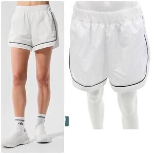 NEW Alo Yoga Motivate Track Shorts White Black Piping Built-In Liner Gym LG